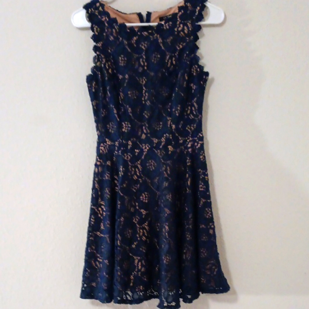 Elegant Navy Lace Dress